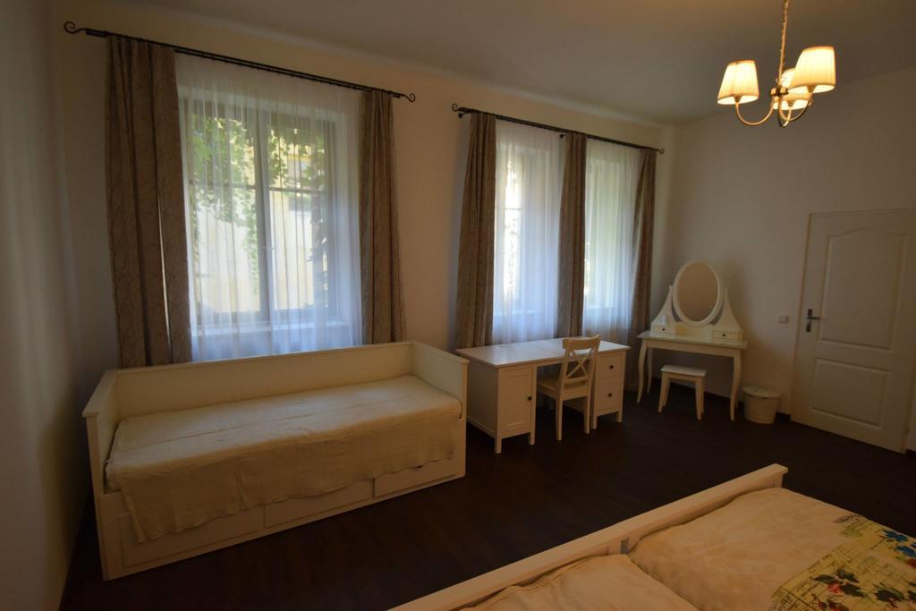 ホテル Hnizdo Snu Hradec Králové 部屋 写真